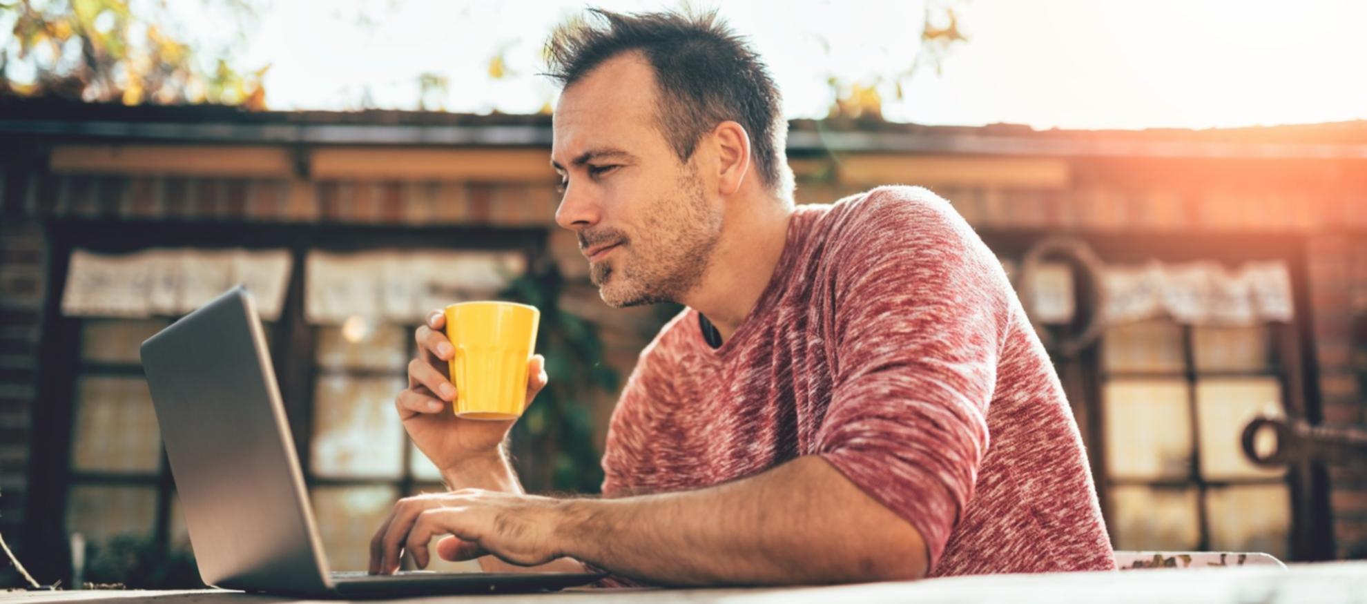 Structured workspace setup for remote financial learning